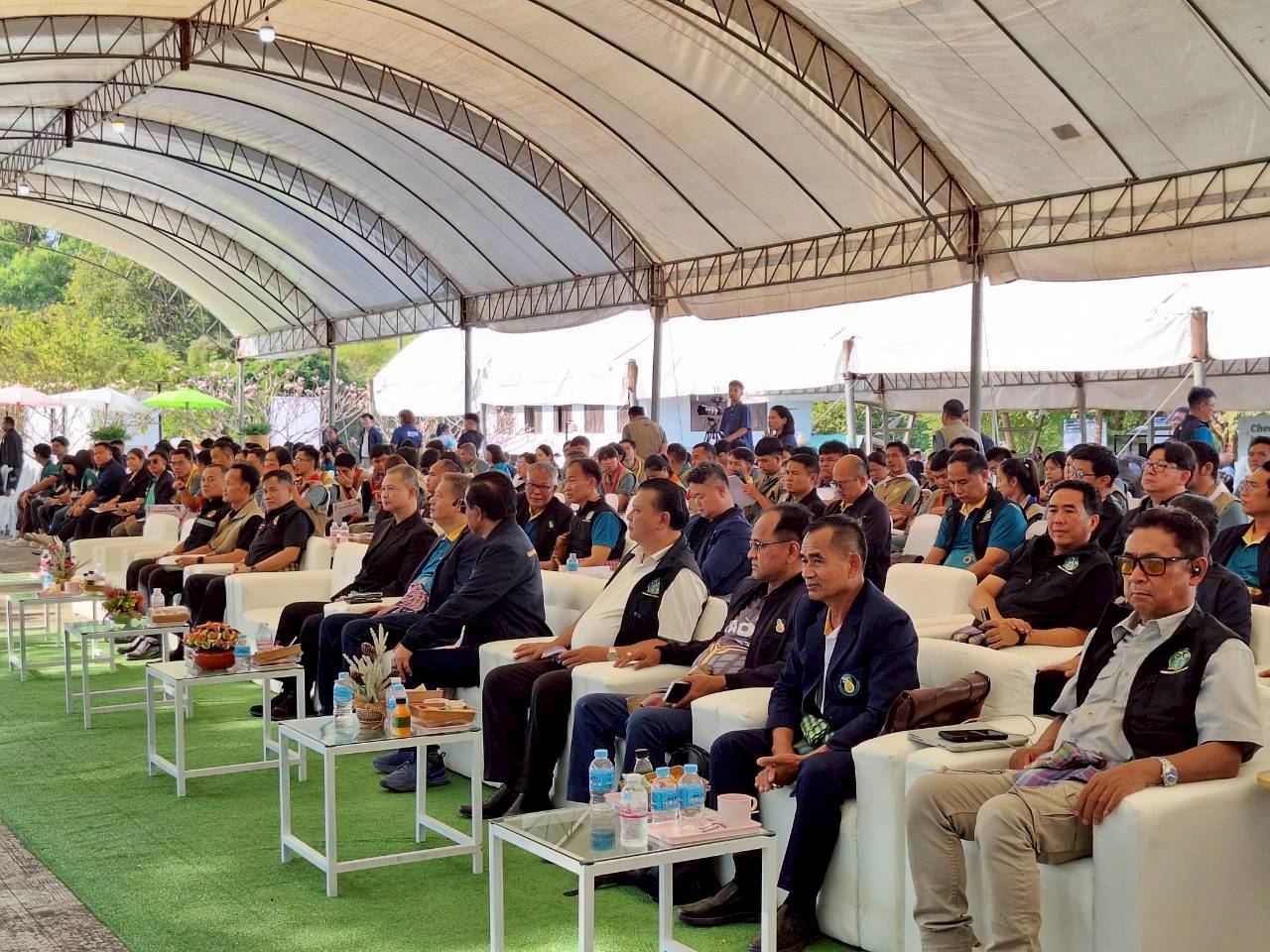 title - ผู้ตรวจราชการ ส.ป.ก. ร่วมเป็นเกียรติในพิธีปิดและมอบเกียรติบัตรแก่เยาวชนเกษตรกรรุ่นใหม่ โครงการพัฒนาเกษตรกรชาวสวนยางรุ่นใหม่ตามการขับเคลื่อนนโยบายของกระทรวงเกษตรและสหกรณ์ ประจำปี 2569 ณ ศูนย์เรียนรู้ยางพาราจังหวัดนครพนม อำเภอเมืองนครพนม จังหวัดนครพนม